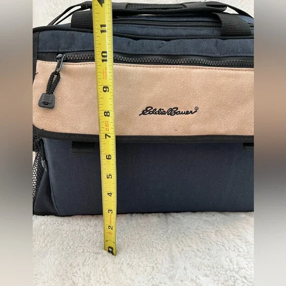 Eddie Bauer Diaper Bag Duffle - Picture 13 of 15